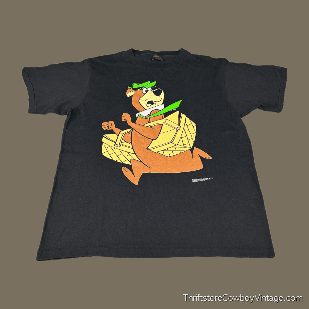 Vintage 90s Yogi Bear Picnic Basket T-Shirt LARGE