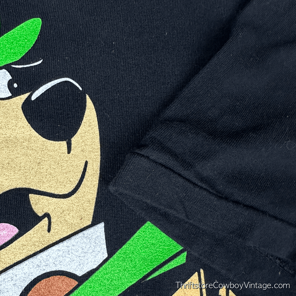 Vintage 90s Yogi Bear Picnic Basket T-Shirt LARGE