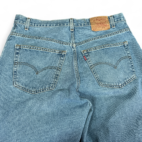 Vintage Levis 560 Jeans Blue Loose Tapered Light Wash USA 90s Mens 37x27