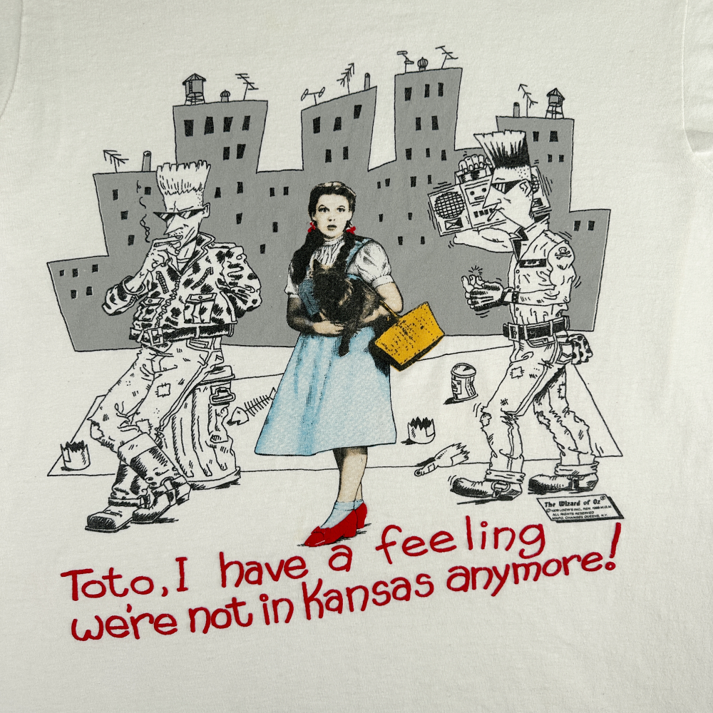 Vintage Wizard Of Oz Shirt Adult SMALL White Toto Dorothy NYC Punks Not In Kansas 80s