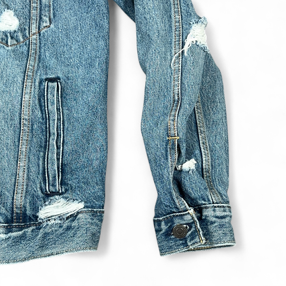 Levis Jean Jacket Adult MEDIUM Blue Cotton Denim Medium Wash Trucker Distressed-6 Levis Jean Jacket Adult MEDIUM Blue Cotton Denim Medium Wash Trucker Distressed