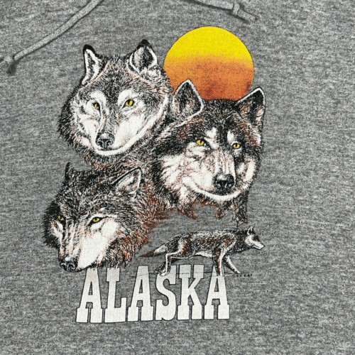 Vintage Wolf Sweater Adult LARGE Gray Alaska Wolves Jerzees Hoodie USA 80s
