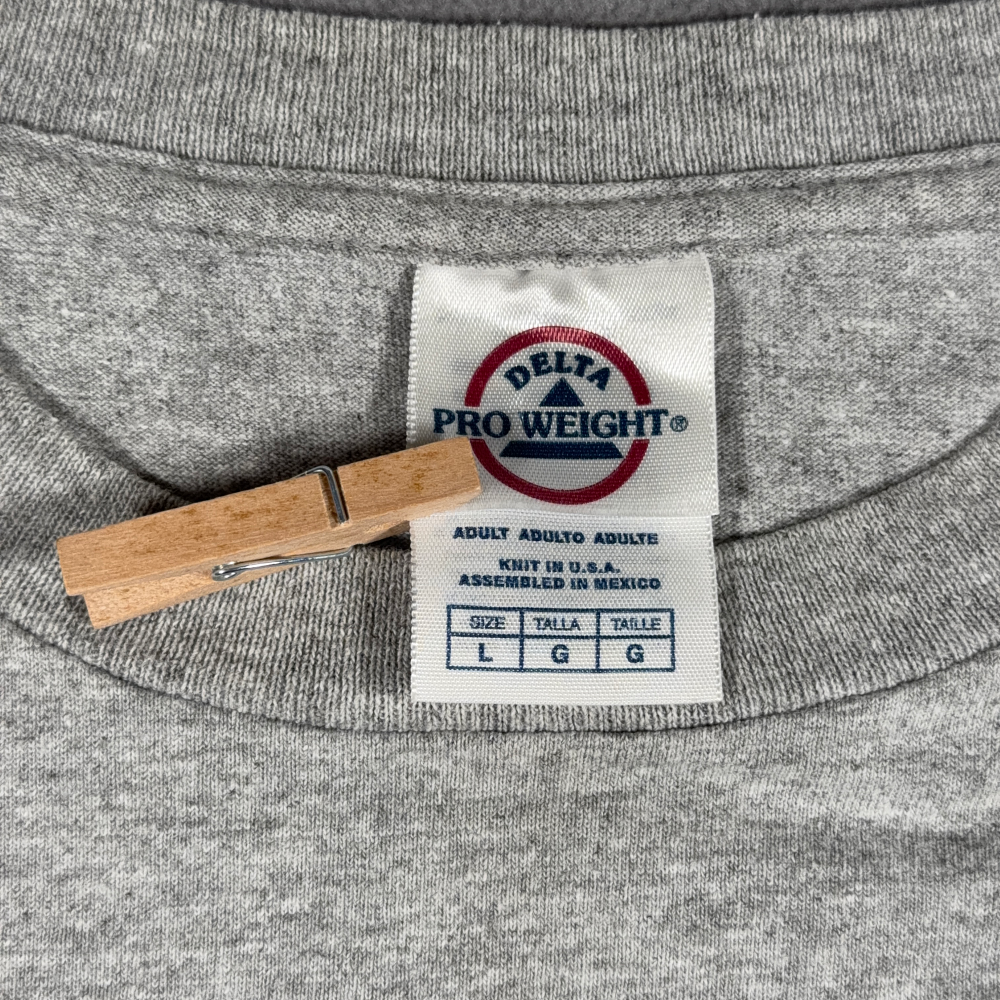 Vintage Tennessee Volunteers Shirt Adult LARGE Gray College University NCAA Y2K-3 Vintage Tennessee Volunteers Shirt Adult LARGE Gray College University NCAA Y2K