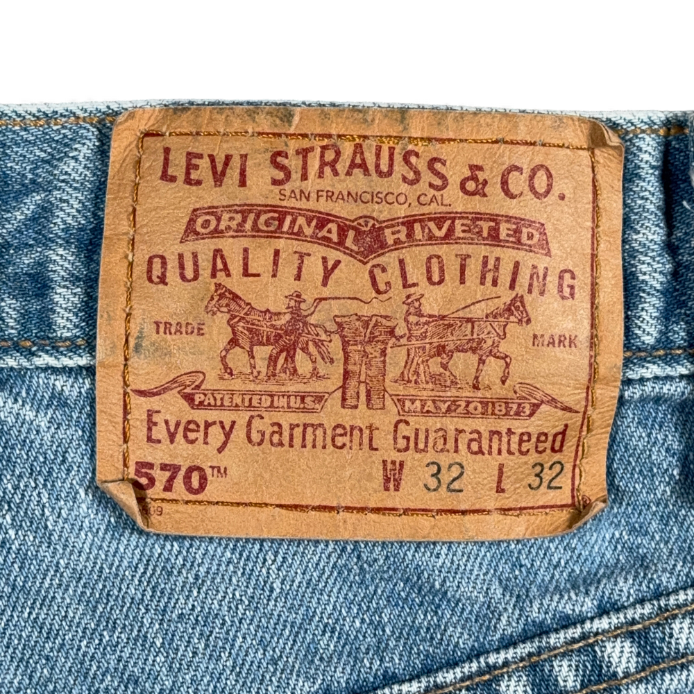 Vintage Levis Jeans Mens 31x32 Blue 570 Baggy Skater Light Wash USA Made 90s-8 Vintage Levis Jeans Mens 31x32 Blue 570 Baggy Skater Light Wash USA Made 90s