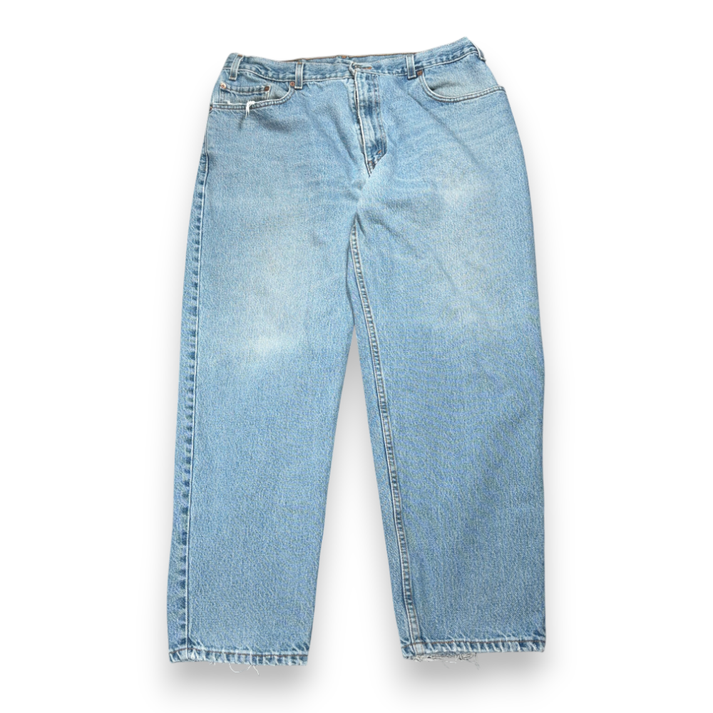 Vintage Levis Jeans Mens 36x30 Blue 560 Loose Fit Tapered Light Wash Denim Y2K-1 Vintage Levis Jeans Mens 36x30 Blue 560 Loose Fit Tapered Light Wash Denim Y2K