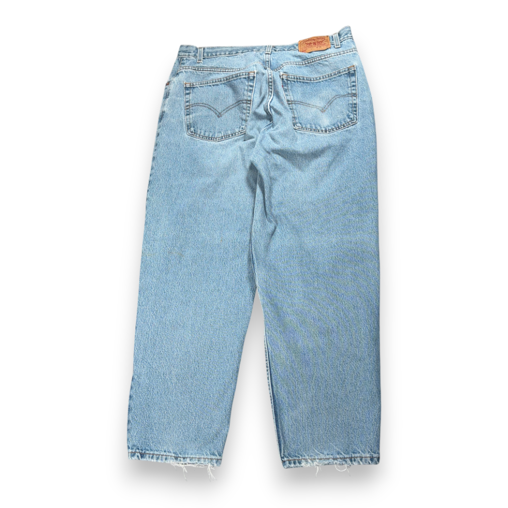 Vintage Levis Jeans Mens 36x30 Blue 560 Loose Fit Tapered Light Wash Denim Y2K-2 Vintage Levis Jeans Mens 36x30 Blue 560 Loose Fit Tapered Light Wash Denim Y2K