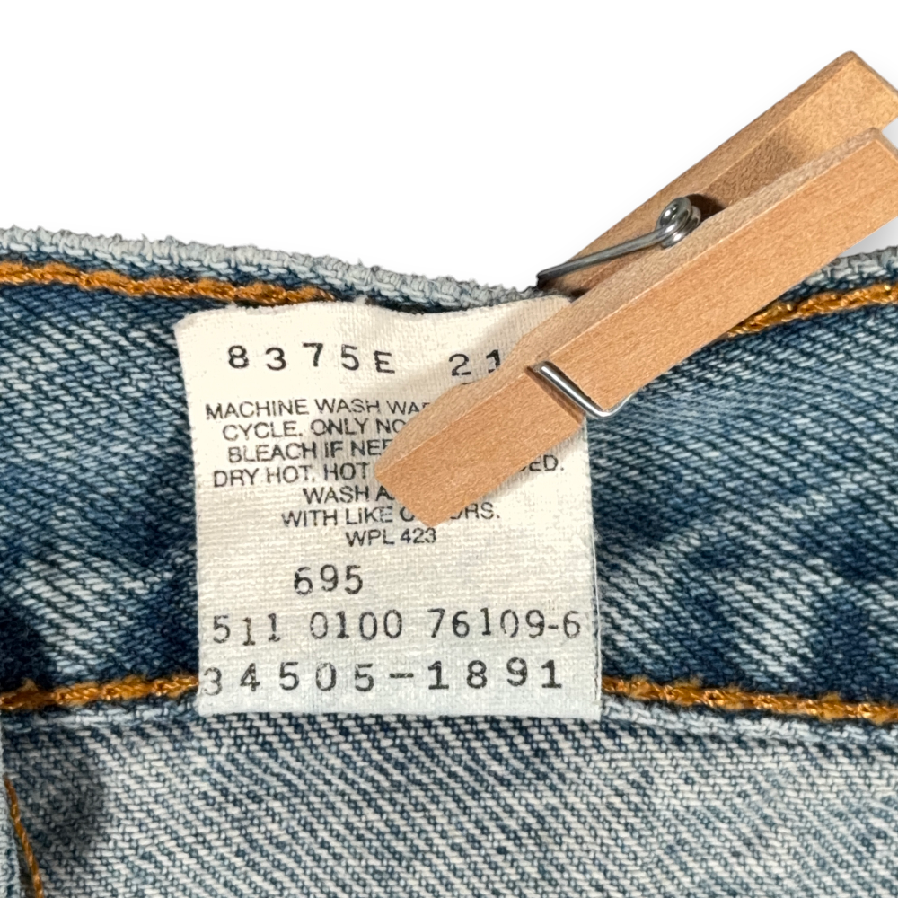 Vintage Levis Jean Shorts Mens 32 Blue Light Wash Denim 505 Regular Fit USA 90s-5 Vintage Levis Jean Shorts Mens 32 Blue Light Wash Denim 505 Regular Fit USA 90s