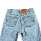 Vintage Levis Jeans Mens 28x30 Blue 550 Relaxed Fit Tapered Light Wash Fade 90s