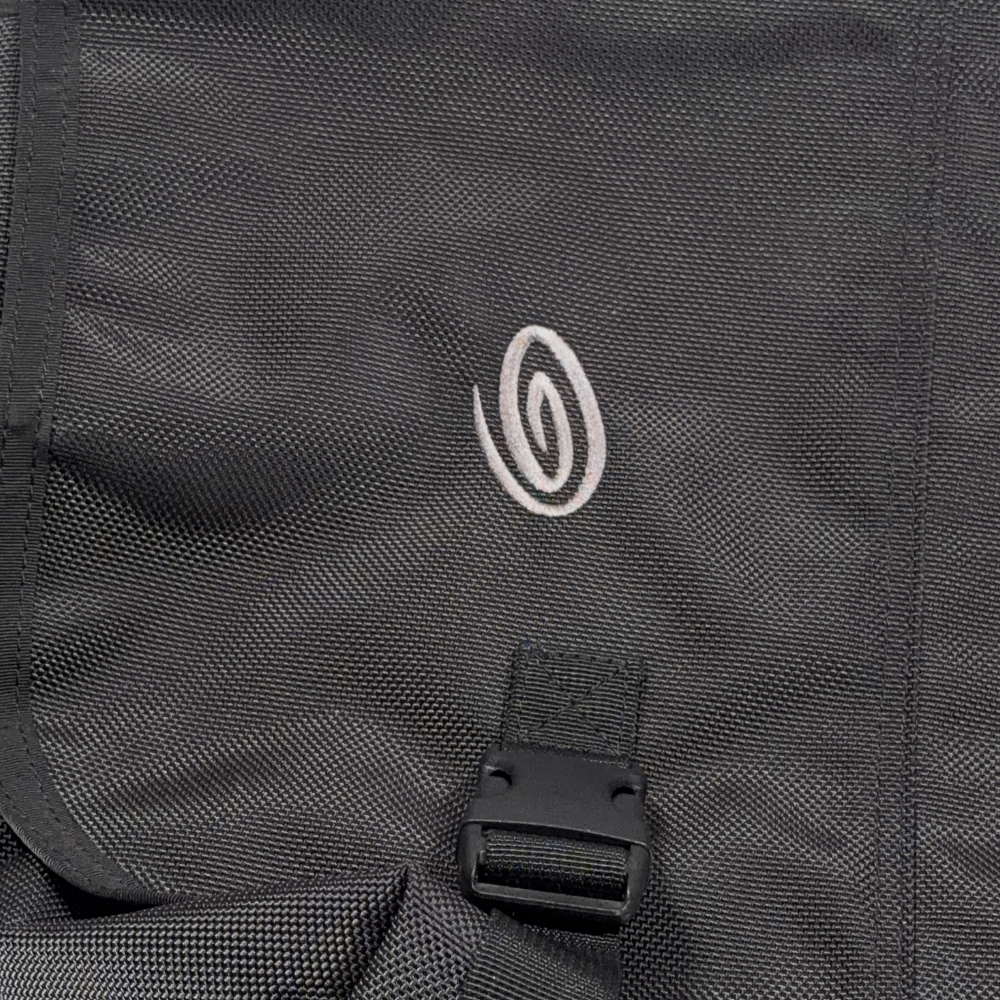 Timbuk2 Messenger Bag Large Black Nylon Crossbody Commuter Cycling Laptop Strap-4 Timbuk2 Messenger Bag Large Black Nylon Crossbody Commuter Cycling Laptop Strap