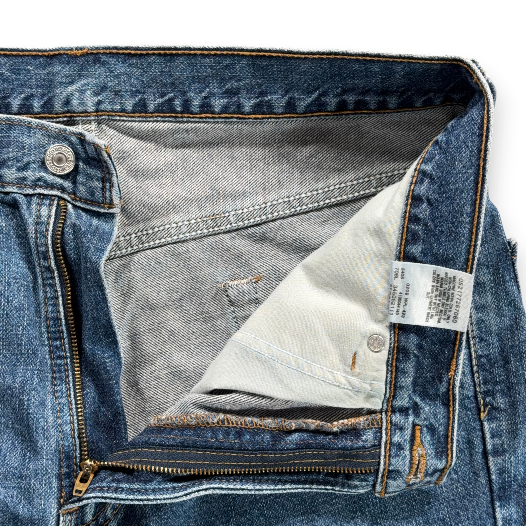 Levis Shorts Womens 34 Blue Jean Denim Cutoff 505 Regular Fit Upcycled Y2K-3 Levis Shorts Womens 34 Blue Jean Denim Cutoff 505 Regular Fit Upcycled Y2K