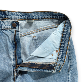Vintage Levis Shorts Womens 34 Blue Jean Denim Cutoff 550 Relaxed Fit Cotton 90s