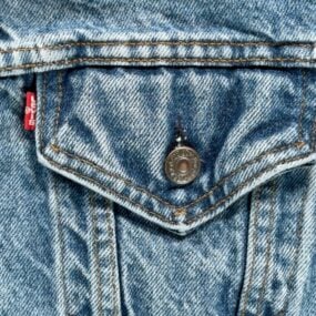 Vintage Levis Jacket Adult MEDIUM 46 Blue Jean Denim Trucker 70506 USA 80s