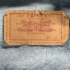 Vintage Levis Jacket Adult MEDIUM 46 Blue Jean Denim Trucker 70506 USA 80s