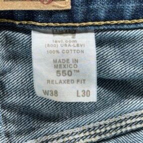 Vintage Levis 550 Jeans Mens 36x30 Blue Denim Relaxed Dark Wash 38x30 Tag Y2K