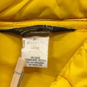 Vintage Swingster Jacket Adult LARGE Yellow Puffer Nylon Quilted USA 70s