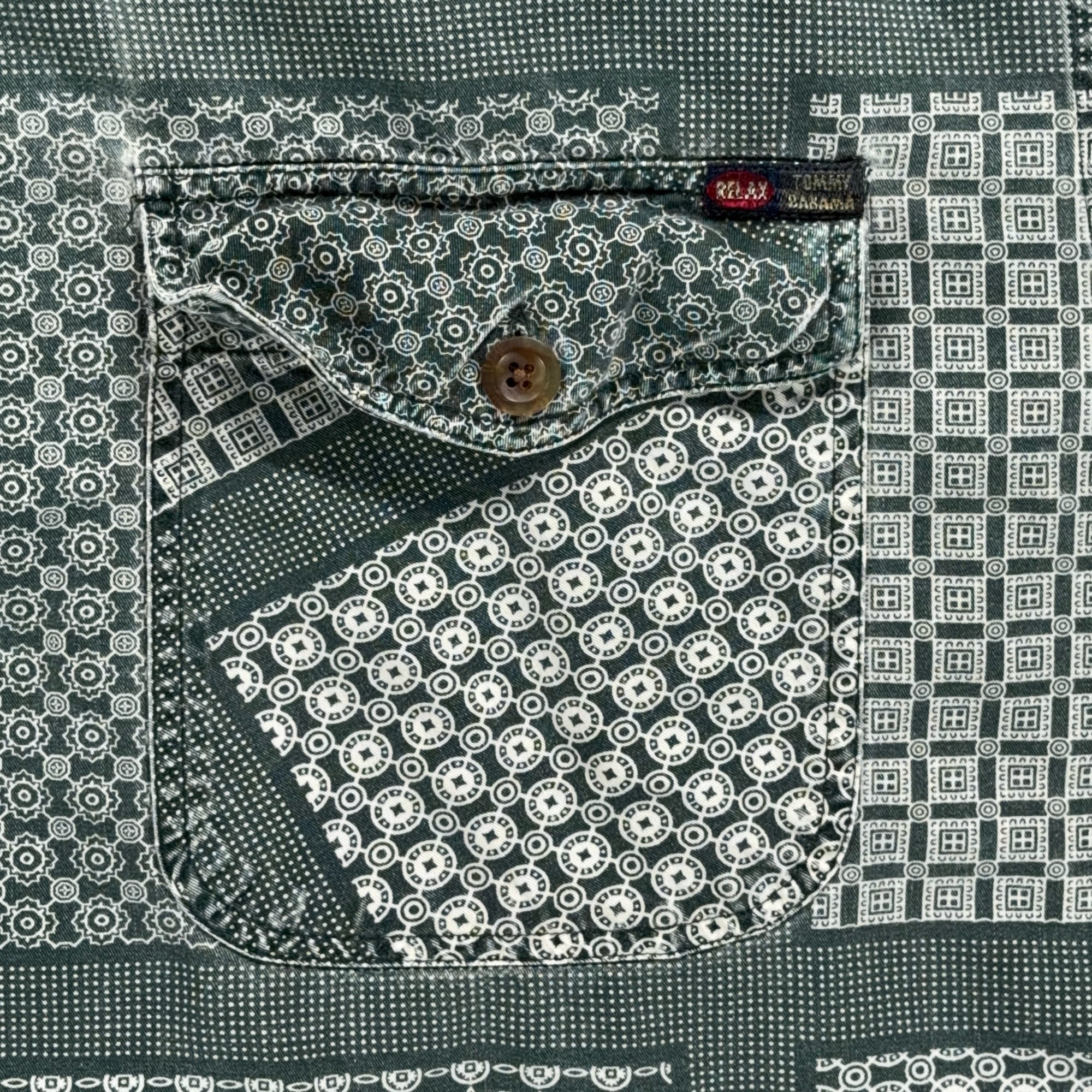 Vintage Tommy Bahama Shirt Adult LARGE Green White Cotton Geometric Print 90s-6 Vintage Tommy Bahama Shirt Adult LARGE Green White Cotton Geometric Print 90s