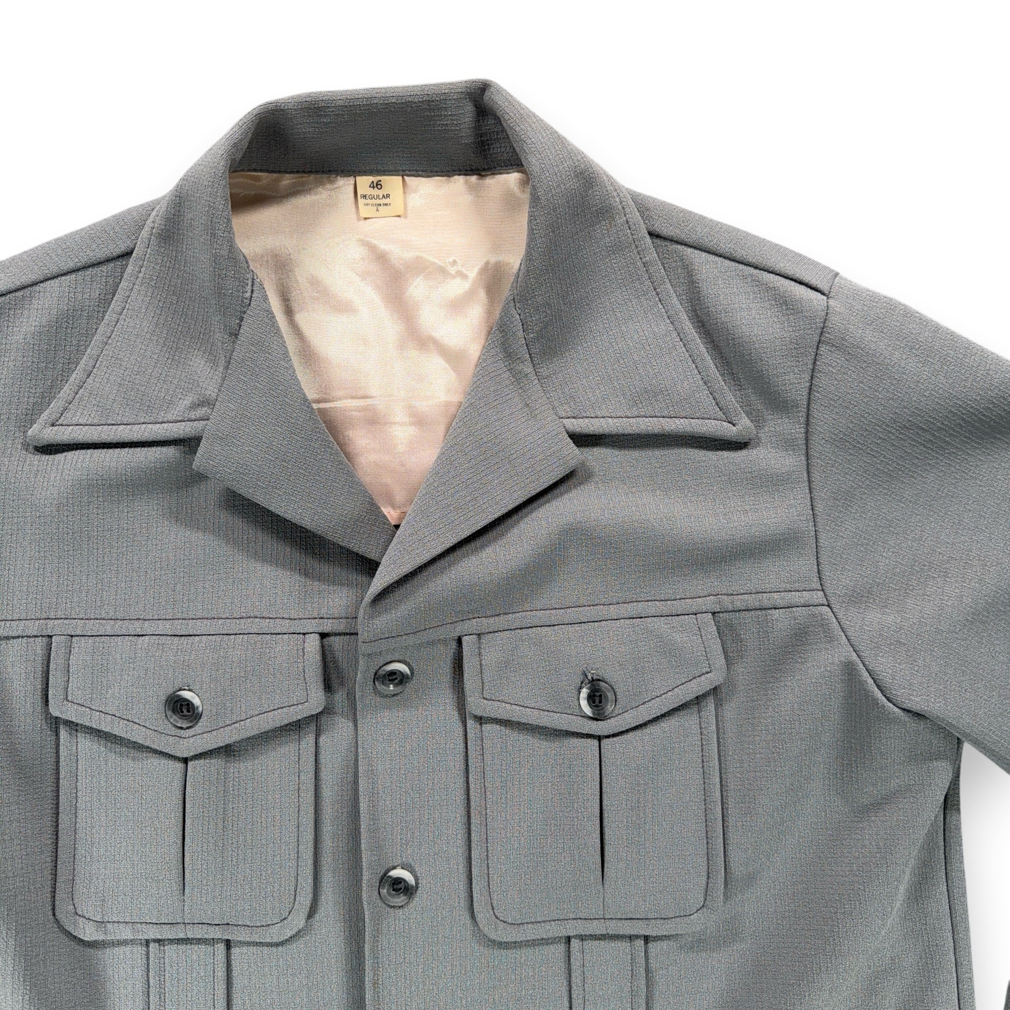 Vintage Shirt Adult LARGE Gray Crepe Leisure Jacket Pintuck 70s-2 Vintage Shirt Adult LARGE Gray Crepe Leisure Jacket Pintuck 70s
