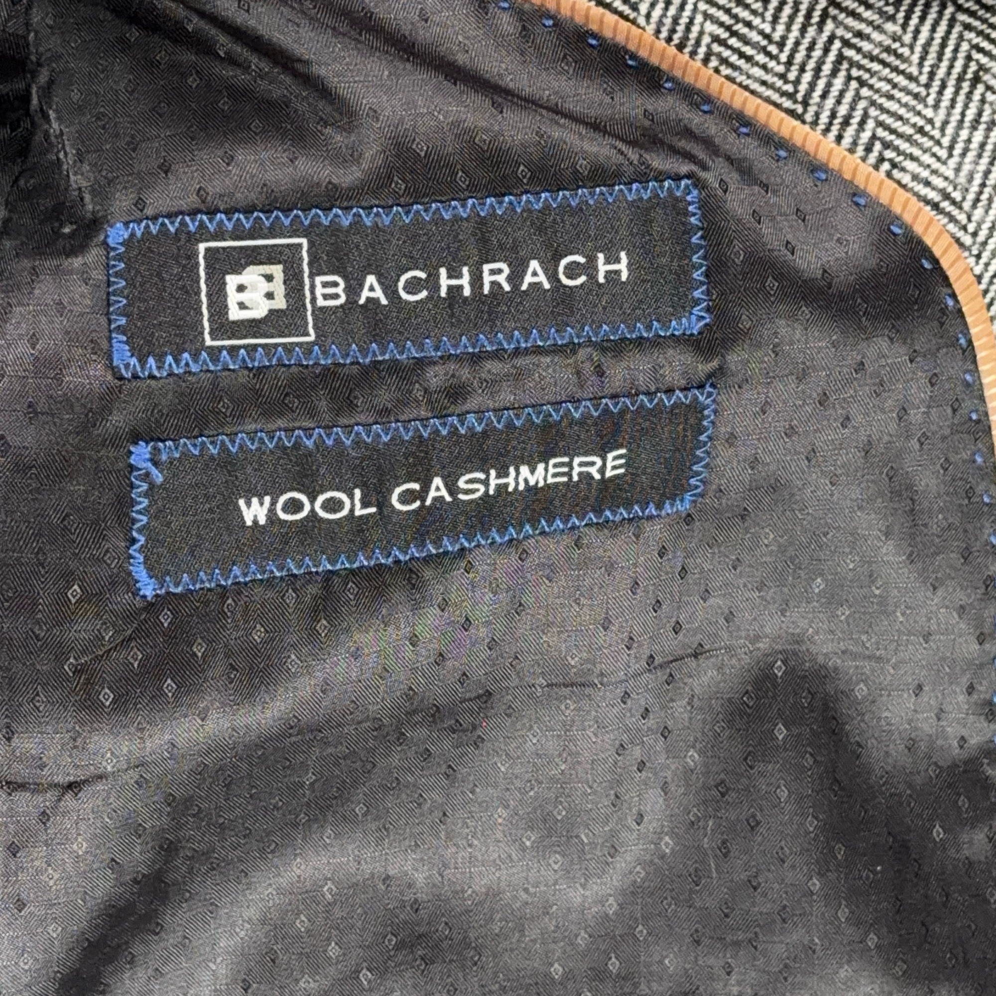 Bachrach Coat Adult EXTRA LARGE Gray Herringbone Wool Cashmere Topcoat Luxury-5 Bachrach Coat Adult EXTRA LARGE Gray Herringbone Wool Cashmere Topcoat Luxury