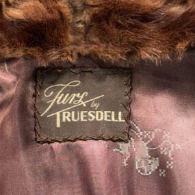 Vintage Truesdell Fur Dolman Womens LARGE Brown Fur Batwing Cape Jacket USA 40s